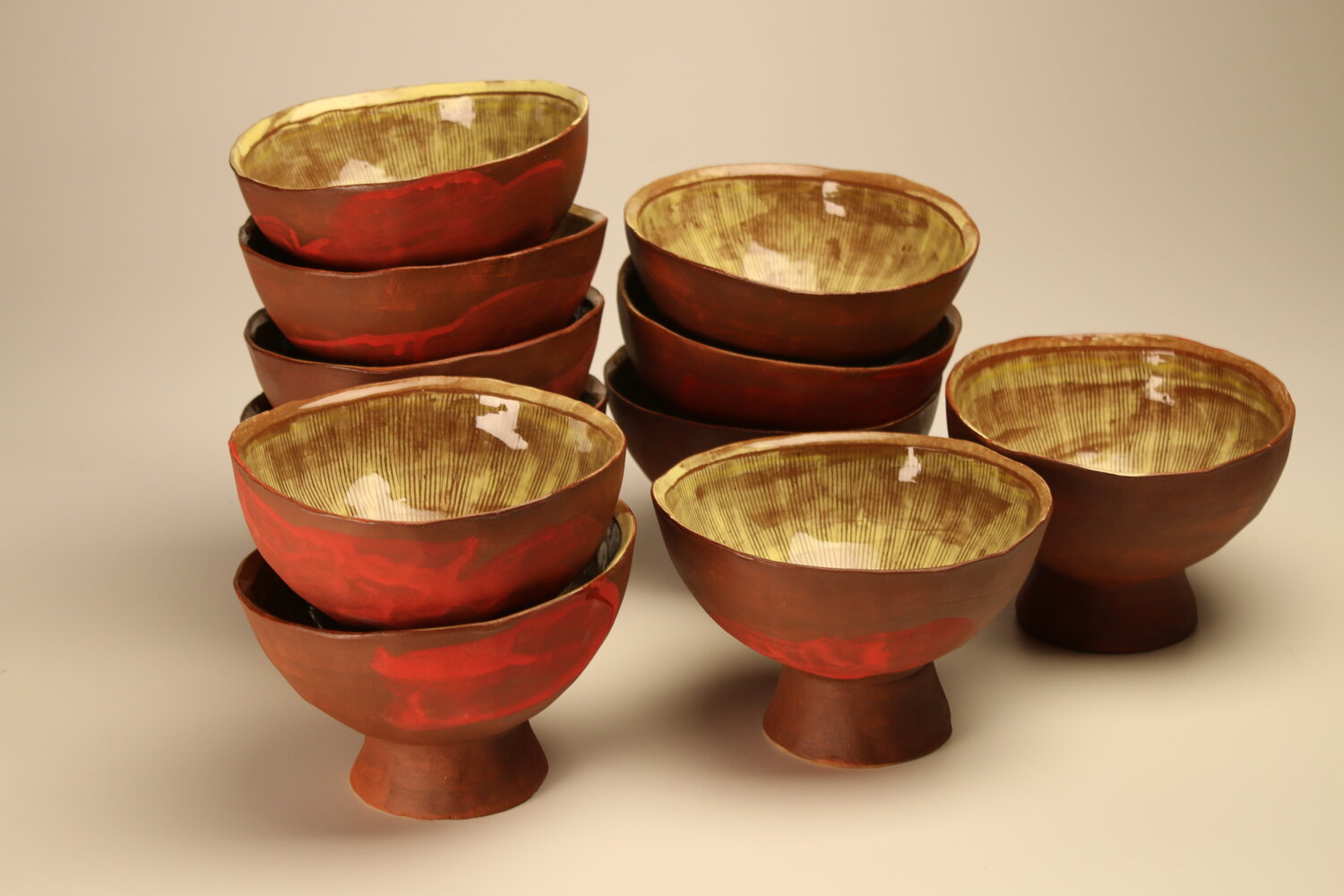 A batch of small ceramic bowls by Sara Hensel, image courtesy of the artist