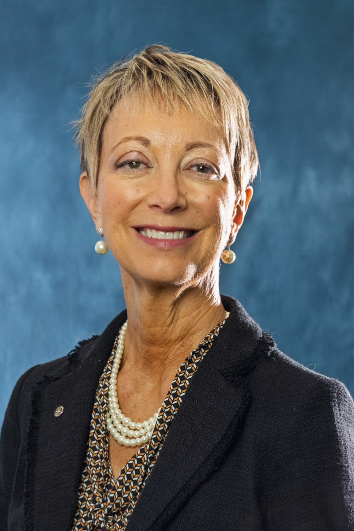 Tammy Tragis-McCook official photo