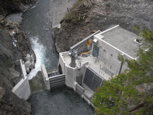 Hydroelectric dam