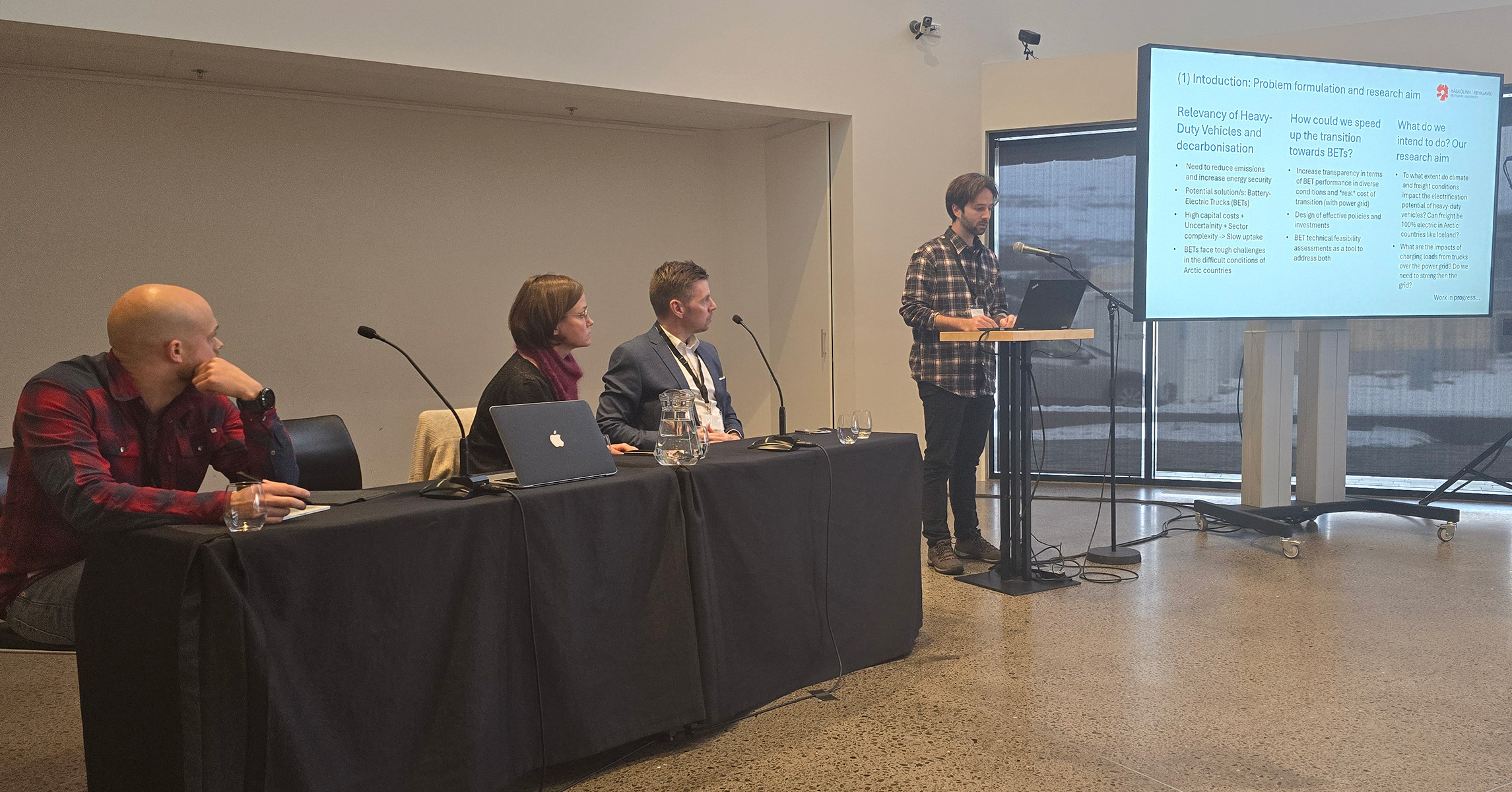 See caption and credit for image description