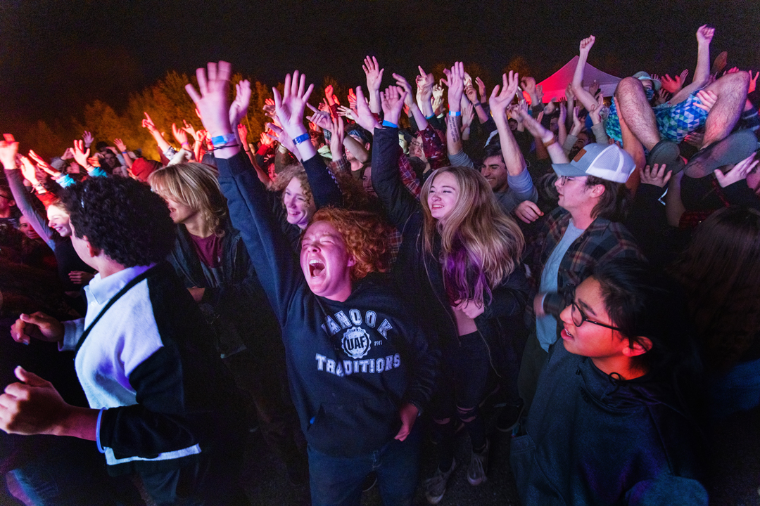 Large crowd of students celebrating at Starvation Gulch 2023