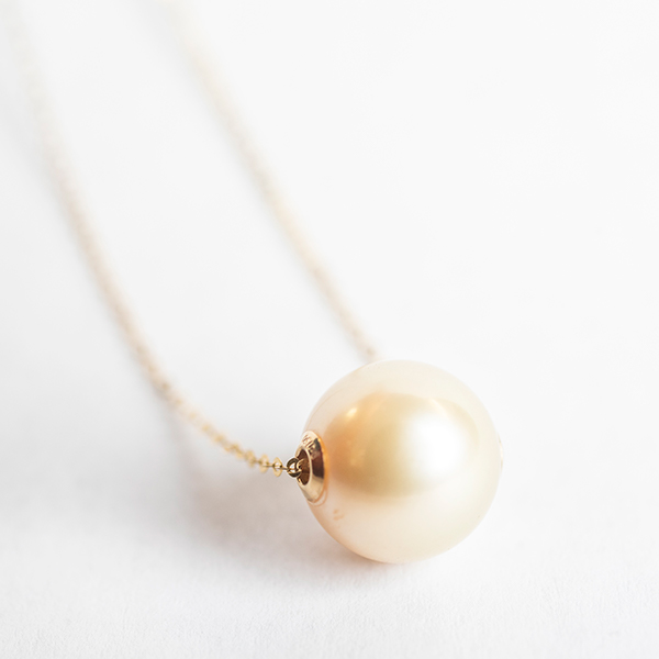 South Sea cultured pearl