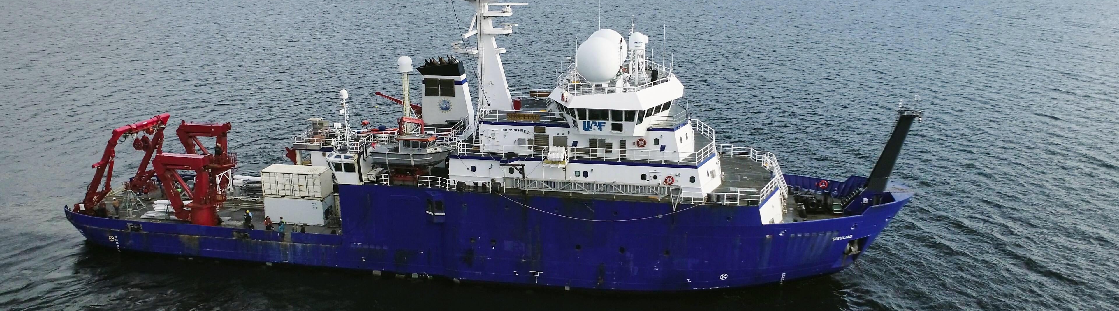 R/V Sikuliaq in Resurrection Bay