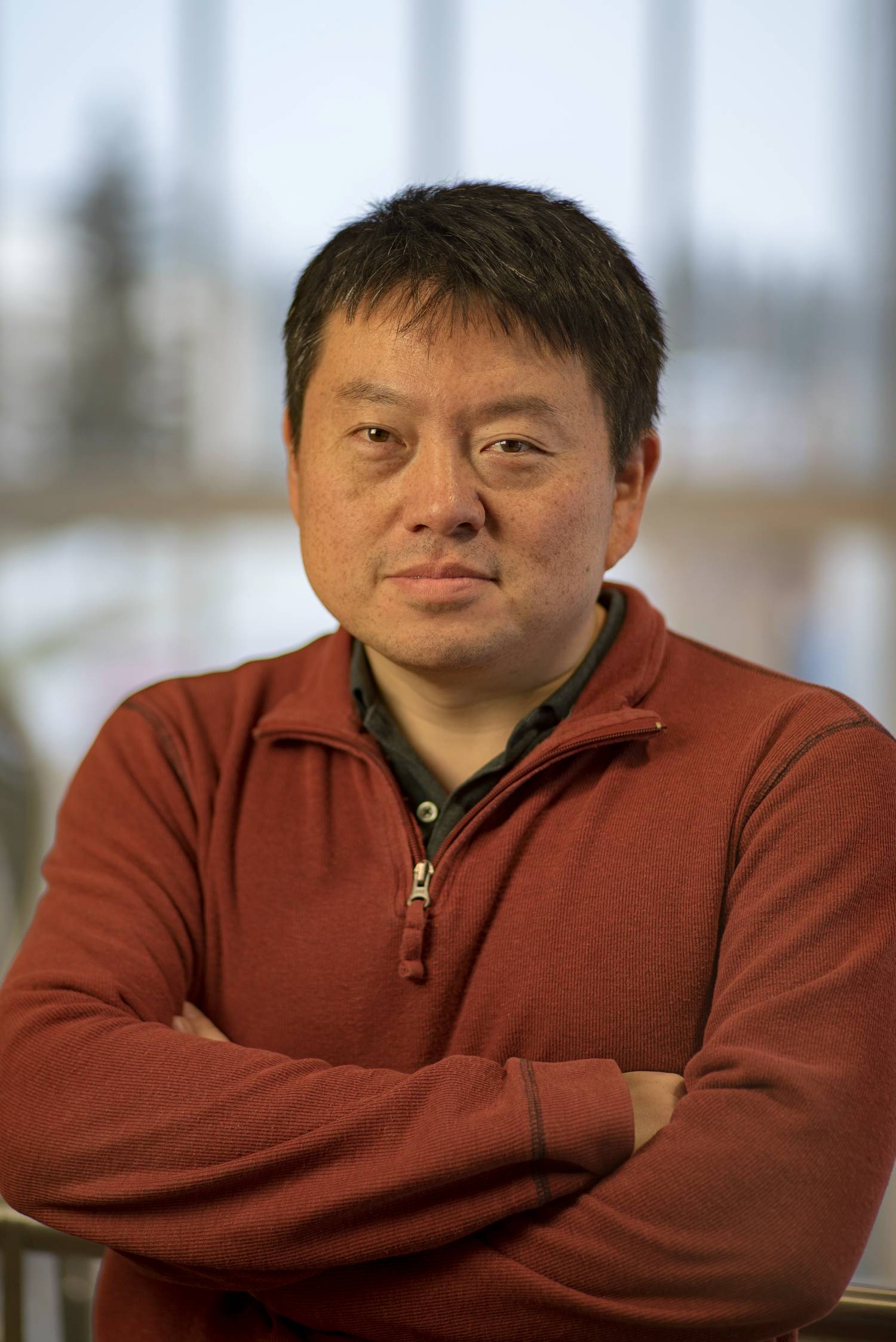 Professor Jingqiu Mao Headshot
