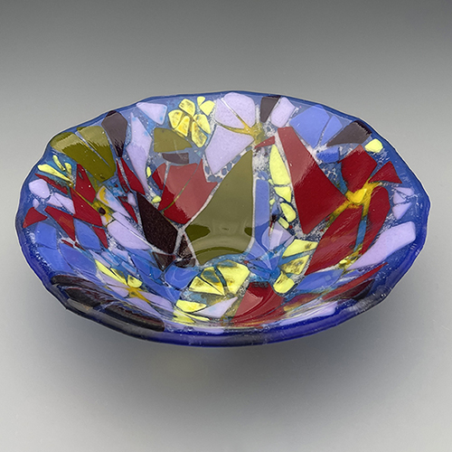 Fused glass sculpture by Sarah Dexter. Photo courtesy of Wendy Croskrey