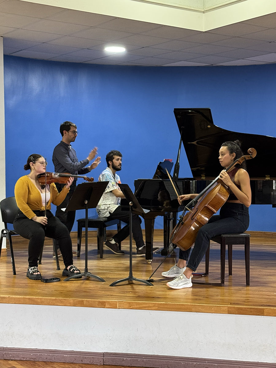Dario Martin leads a master class in Costa Rica