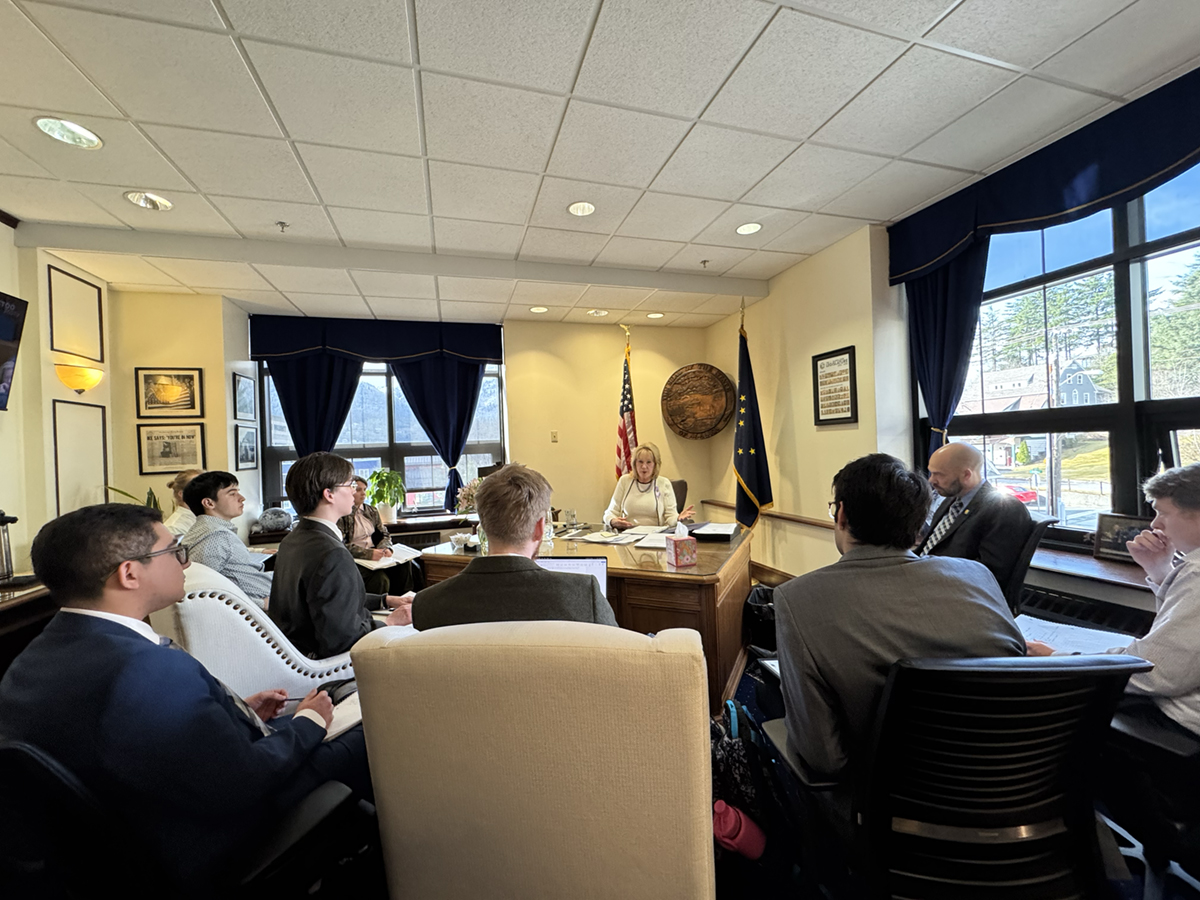 Climate Scholars speaking with Lieutenant Governor Nancy Dahlstrom of Alaska. Photo credit: Eleanor Guthrie