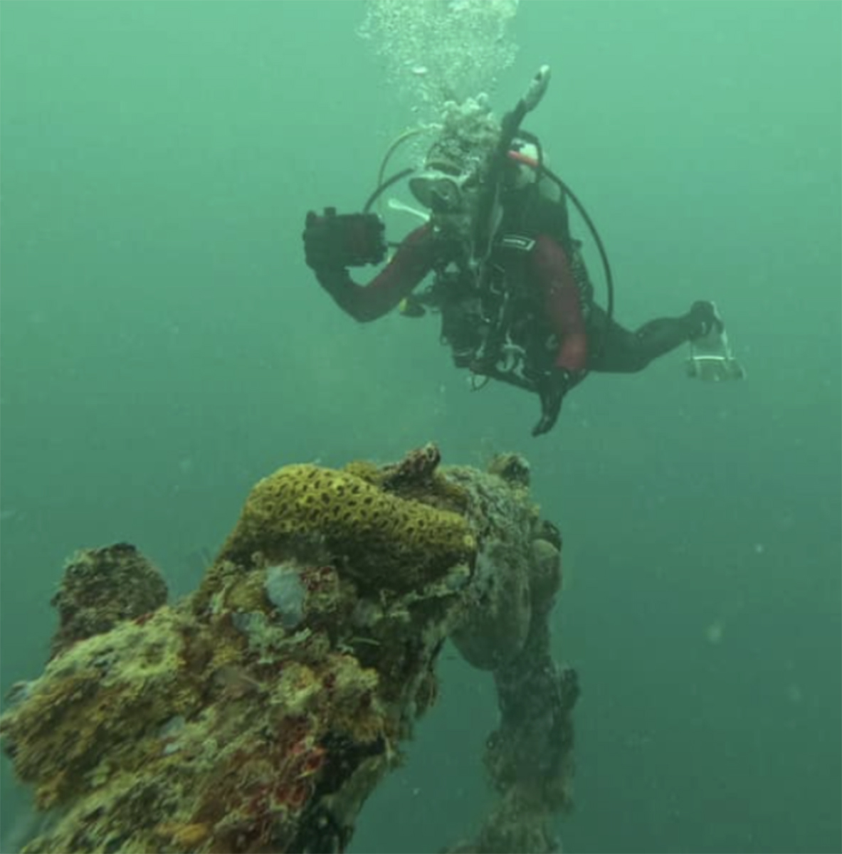 Melina Arciniega diving in Guam. Photo courtesy of Arciniega