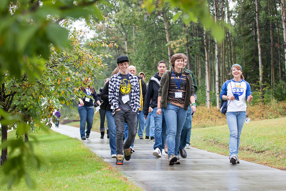 Students and their parents take a campus tour during the first day of UAF's Orientation kick-off Sunday, August 26, 2012.