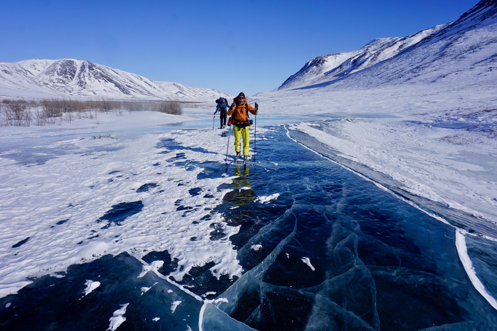 Powering across Alaska on skis
