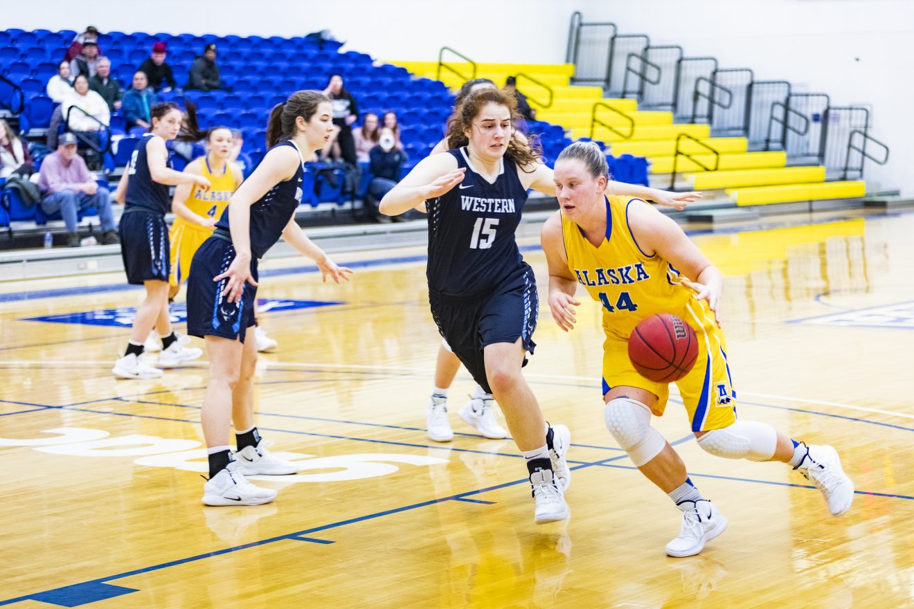 Marian Wamsley drives toward the lane