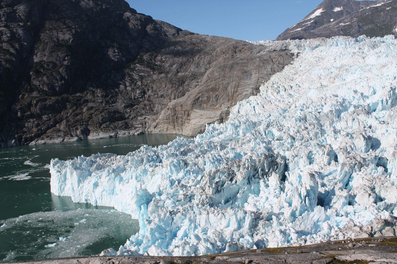 Extreme melting where glacier meets ocean