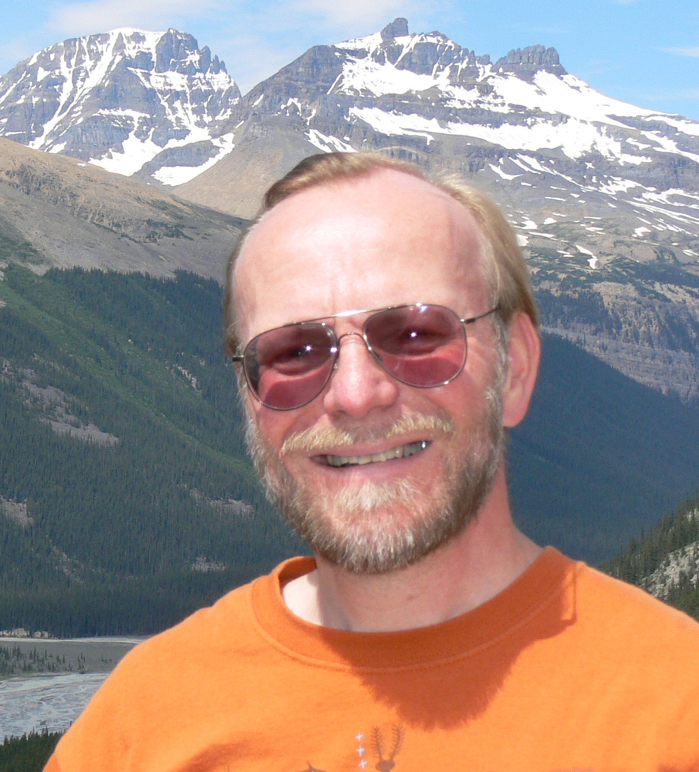 Gordon Kruse receives distinguished scientist award