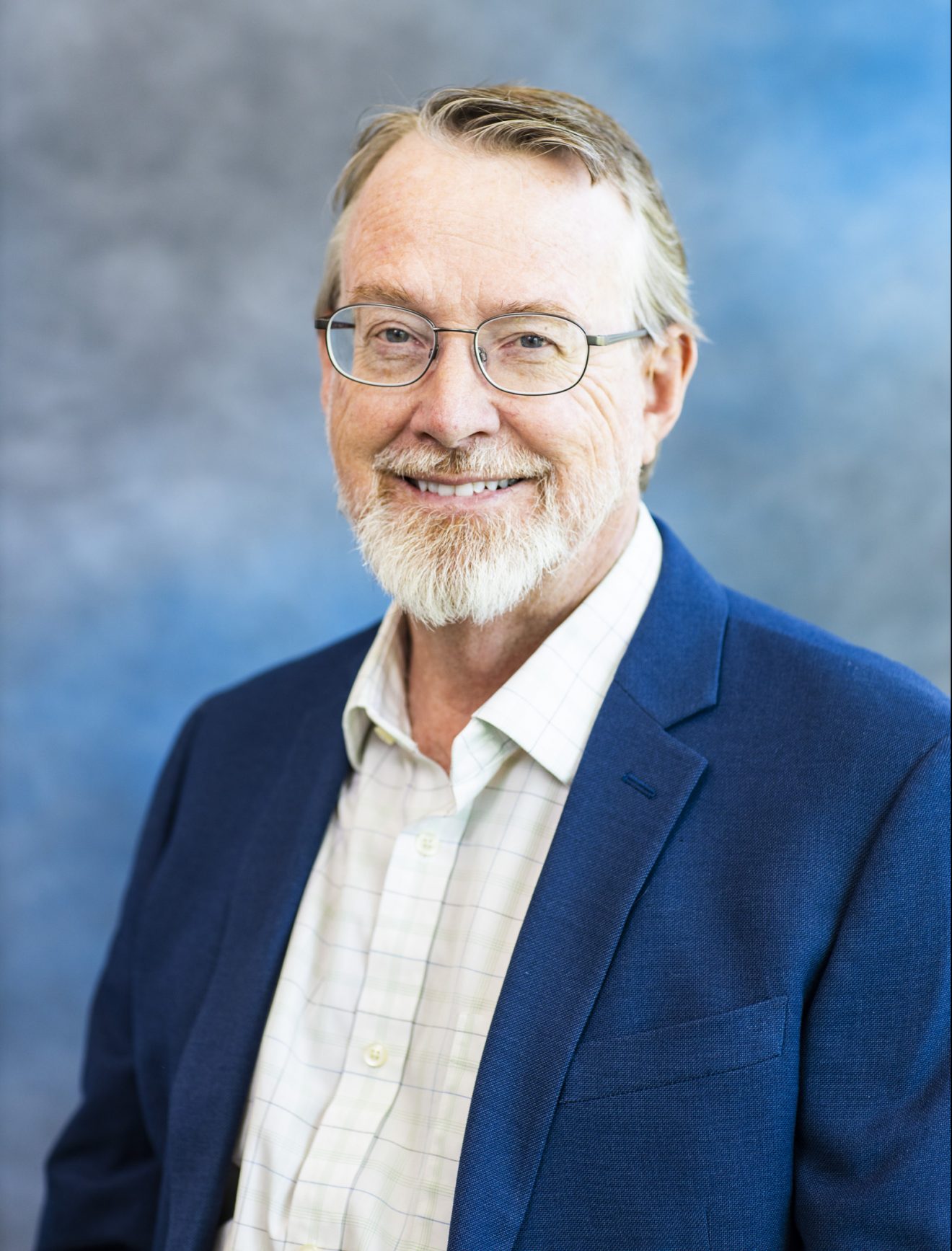 Head shot of Brian Barnes.