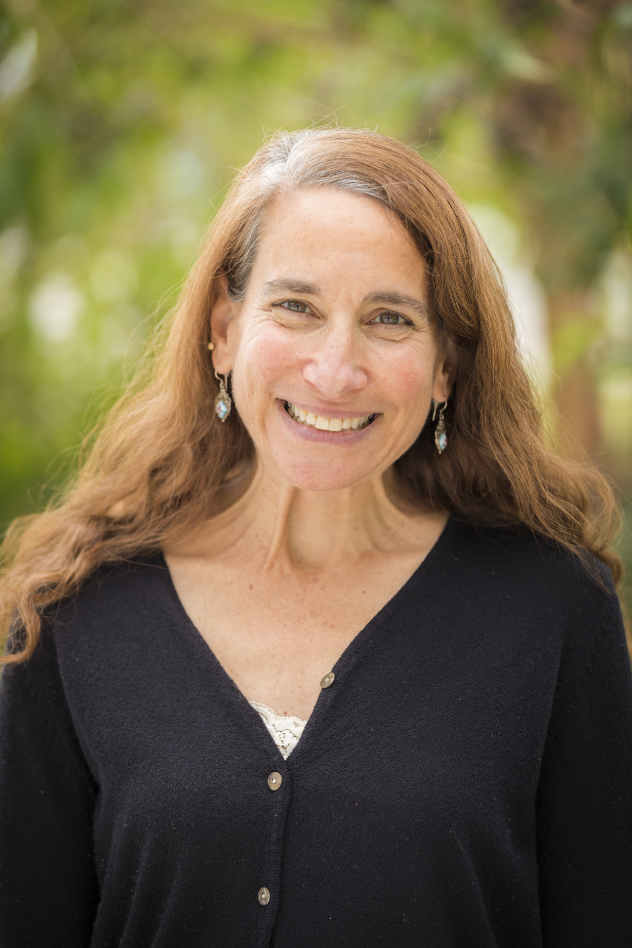 Head shot of Ellen Lopez