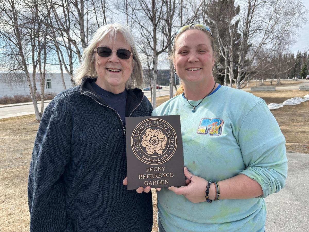 Pat Holloway, left, and Lacey Higham