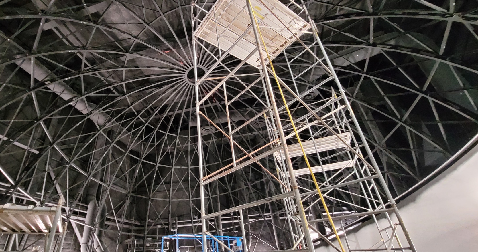 Scaffolding to build planetarium dome