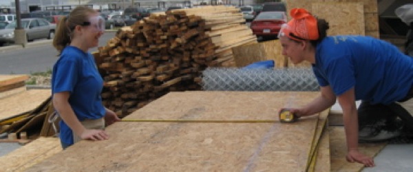 Cynthia Lashinski and Clarissa Ribbens take some measurements. Photo by Brian Lyke