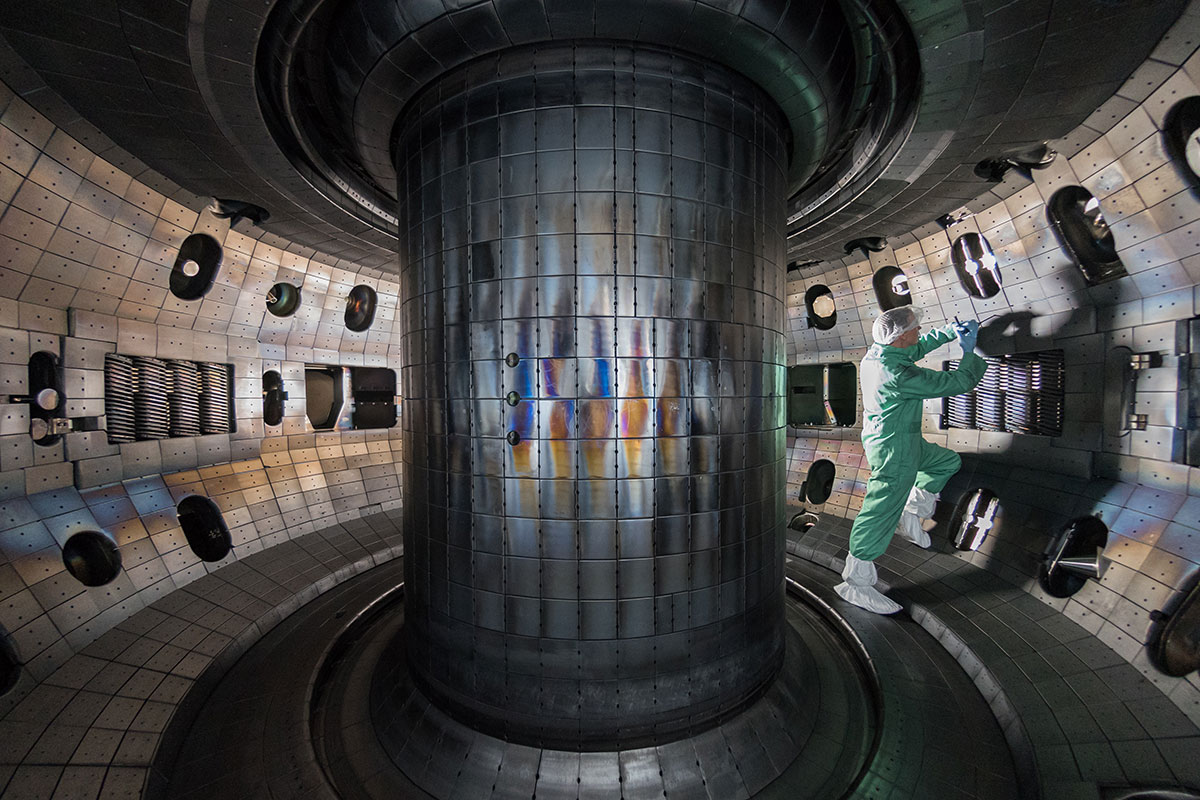 DIII-D tokamak
