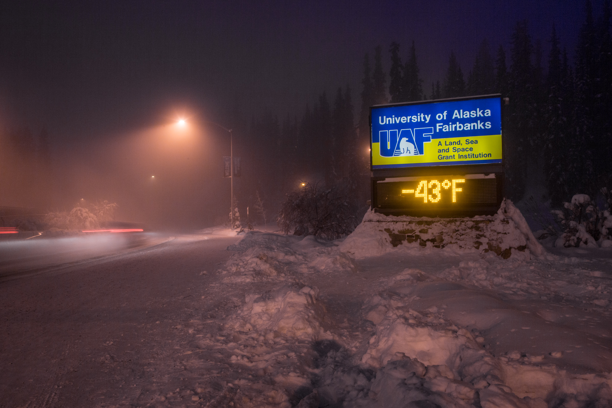 Temperature sign at UAF entrance