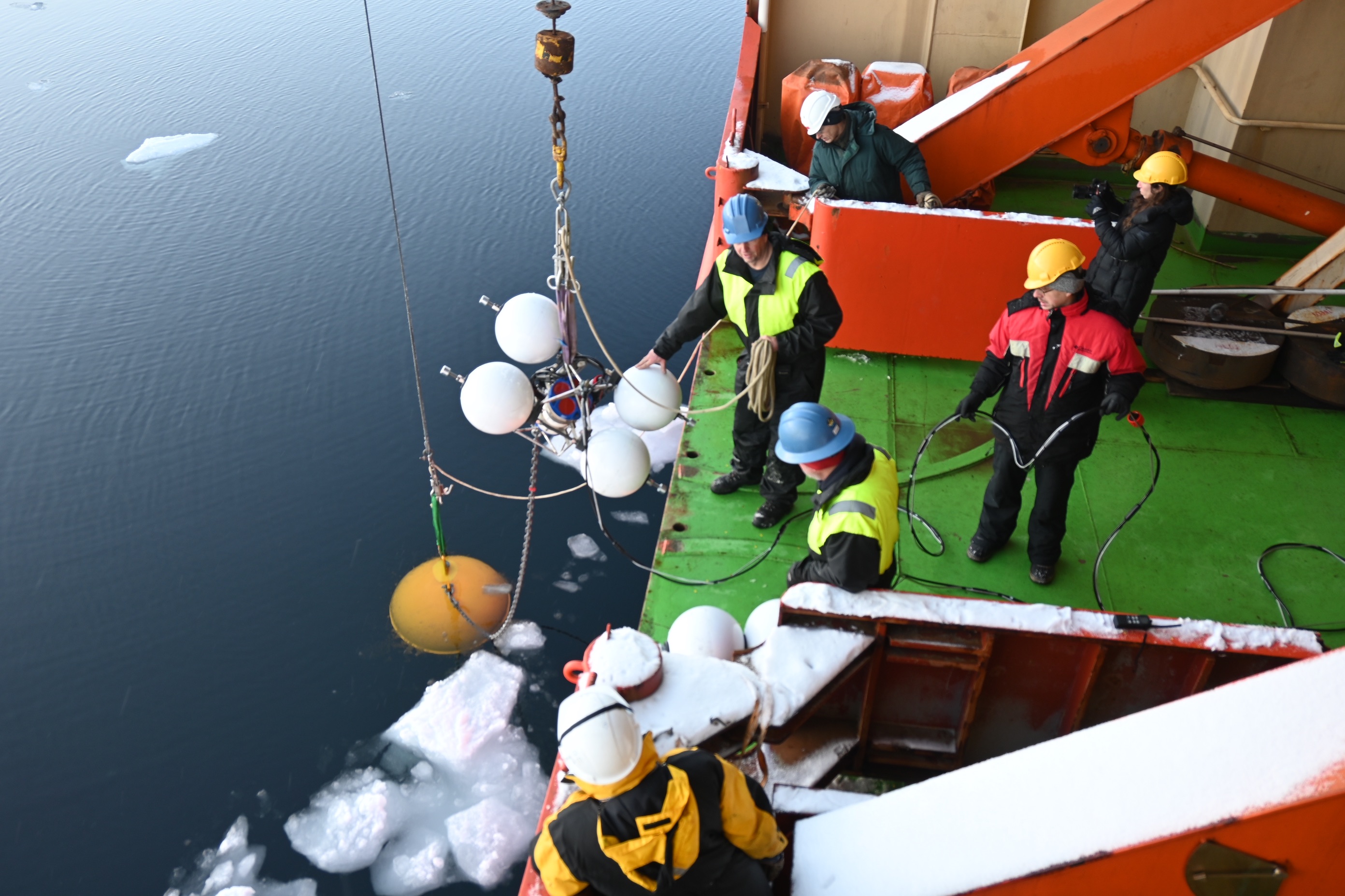 Crews hoist instruments