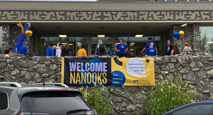 Students move into University of Alaska Fairbanks dorms during Rev-It-Up. Photo by Carly Sjordal