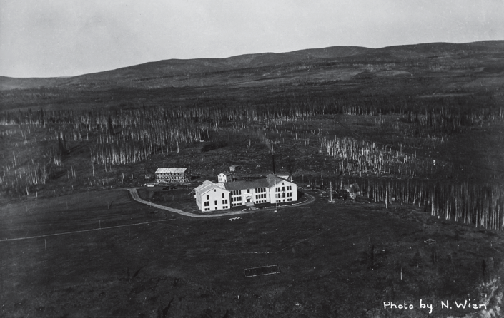 Old Main, the Alaska Agricultural College and School of Mines’ first building, sits on Troth Yeddha’ in this 1928 photograph.