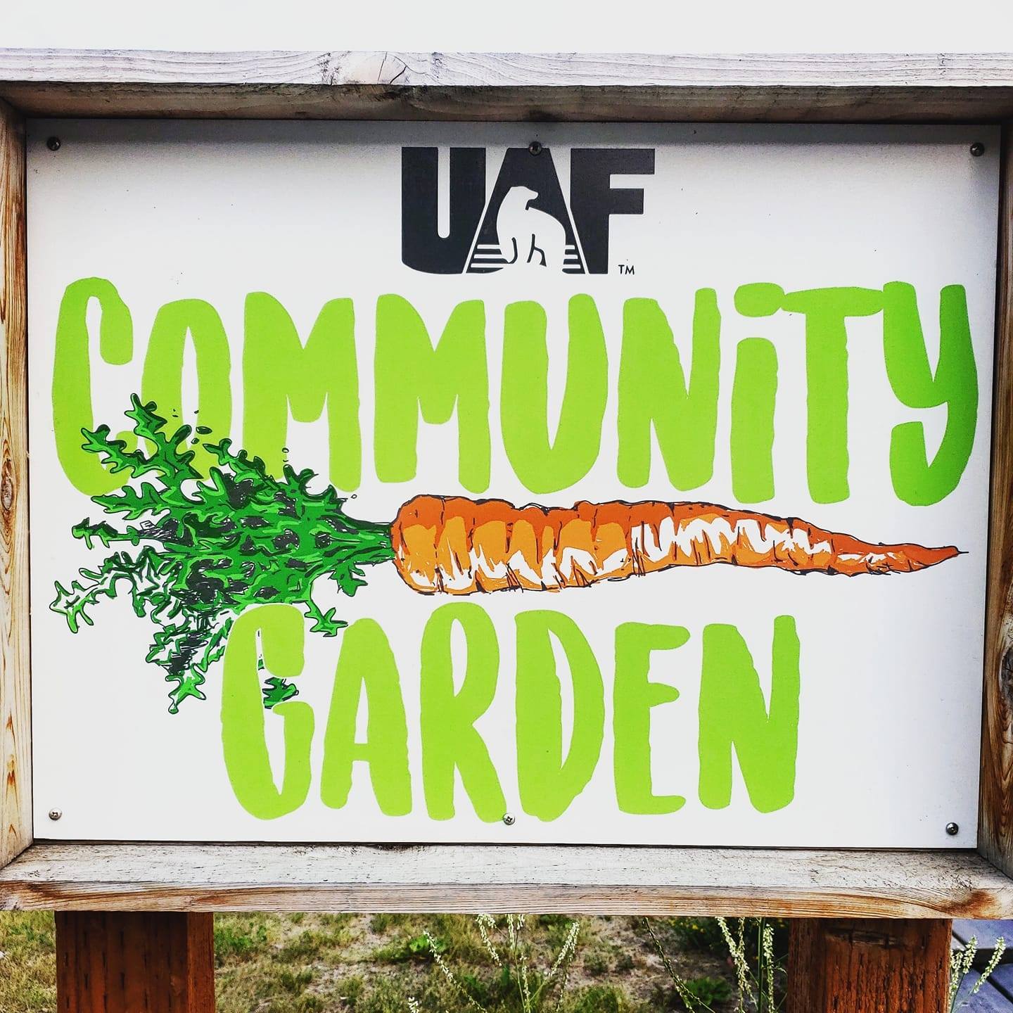 Photo of the UAF community garden sign.