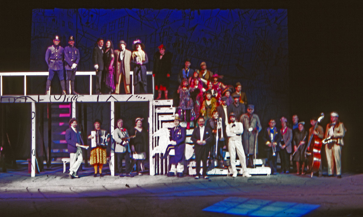 See caption below for image description