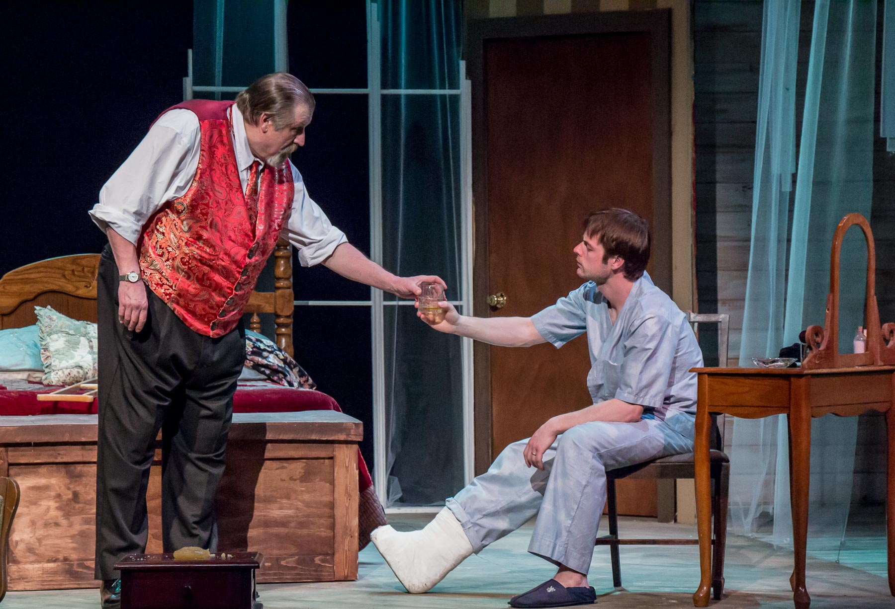 See caption below for image description