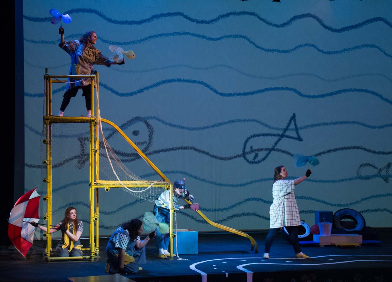 See caption below for image description