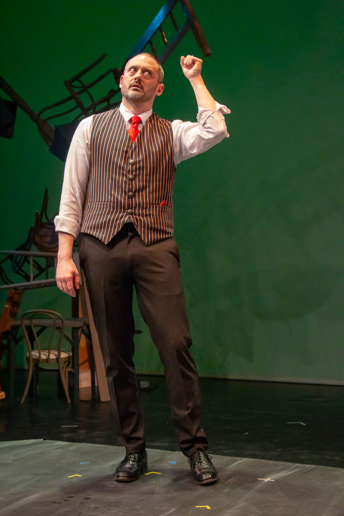 See caption below for image description