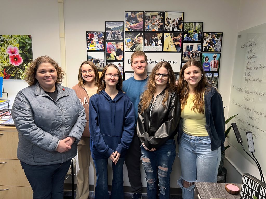 A group of students and staff at Upward Bound